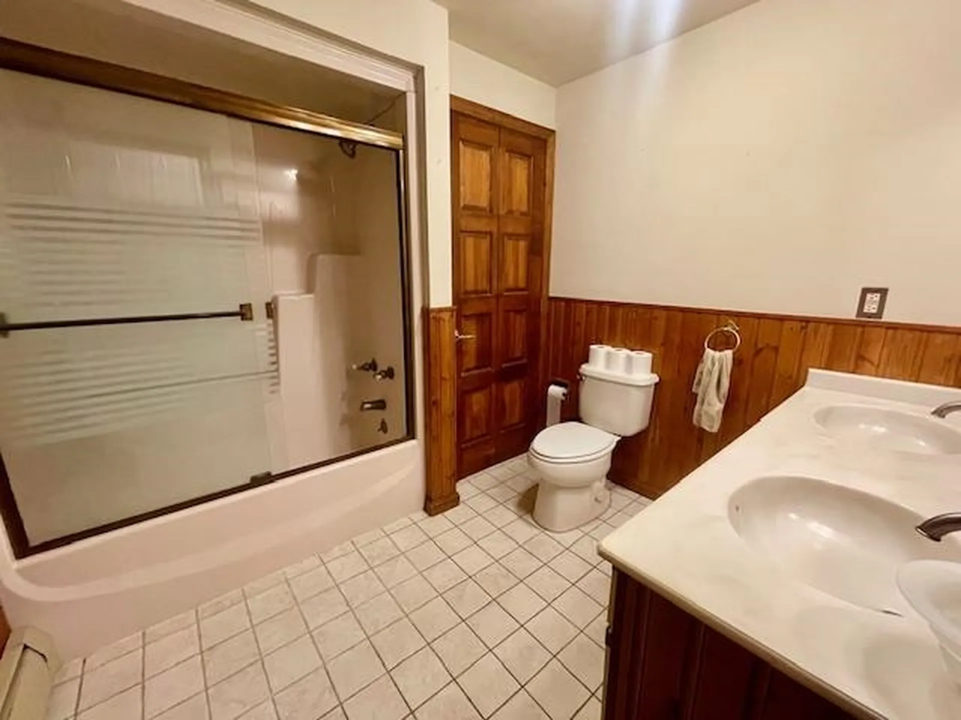 29 Hubbard Grove Road Shelburne NH 03581