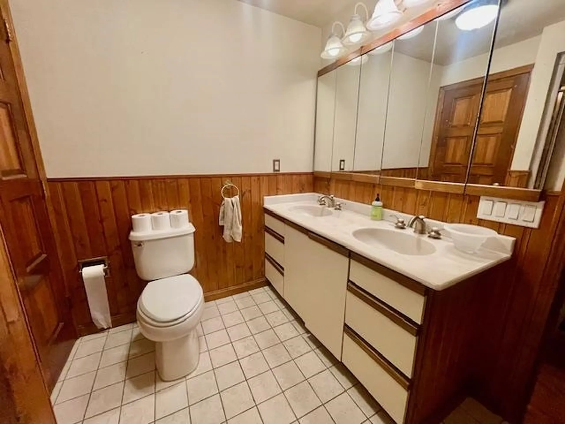 29 Hubbard Grove Road Shelburne NH 03581
