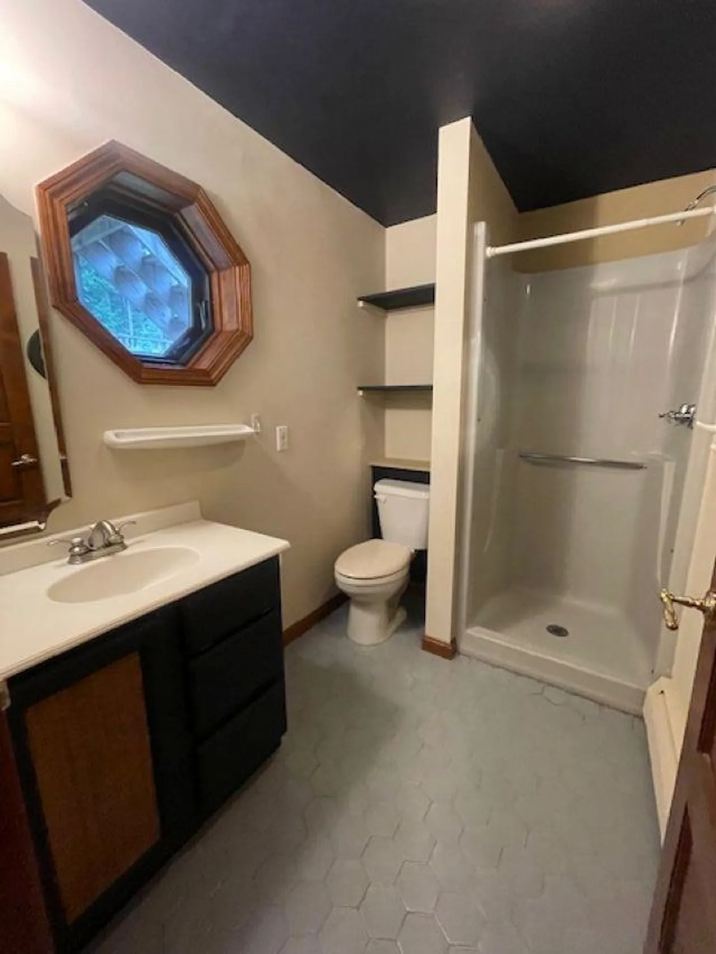 29 Hubbard Grove Road Shelburne NH 03581