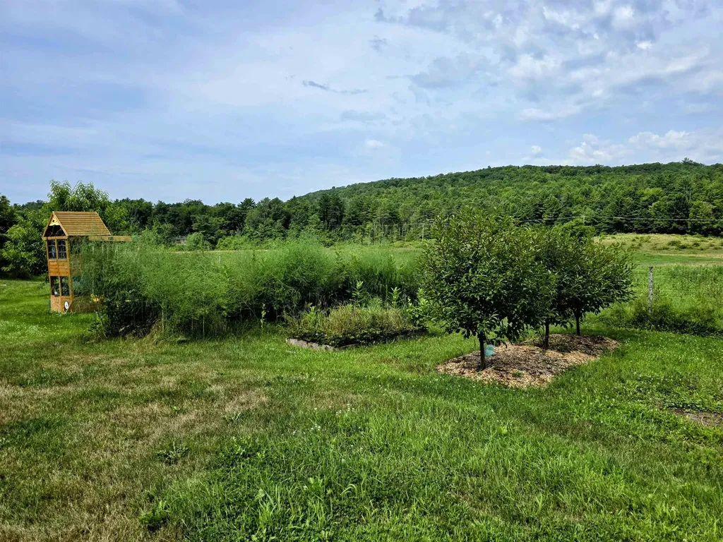 6680 Route 5, S Newbury VT 05051