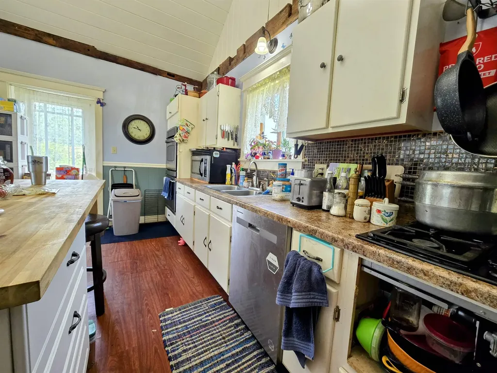 6680 Route 5, S Newbury VT 05051