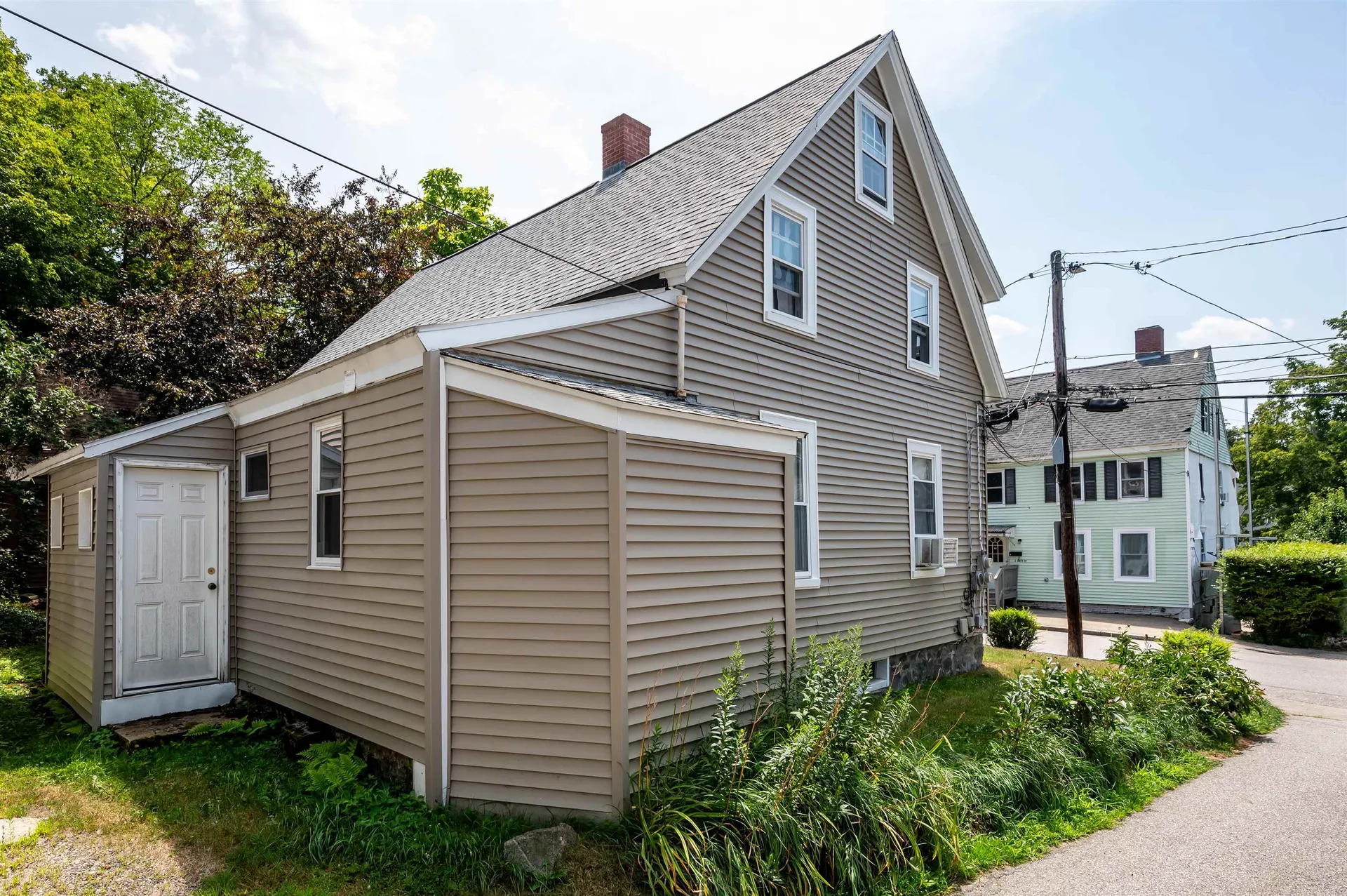 8 South Street Newmarket NH 03857