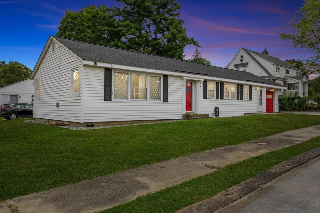 144 Oakland Avenue Manchester NH 03109