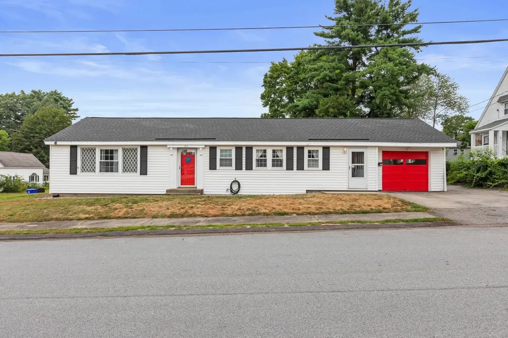 144 Oakland Avenue Manchester NH 03109