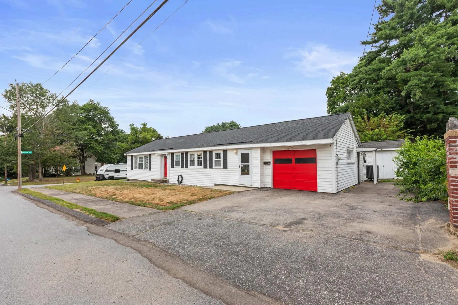144 Oakland Avenue Manchester NH 03109