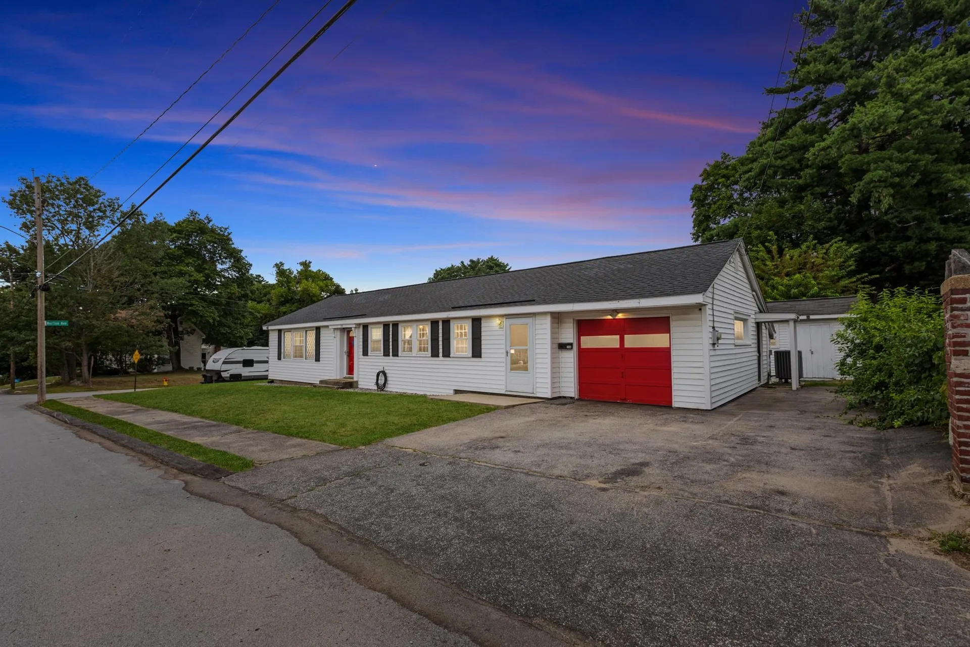 144 Oakland Avenue Manchester NH 03109