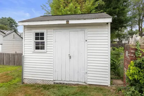 144 Oakland Avenue Manchester NH 03109