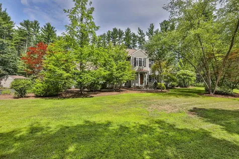 5 Heron Marsh Lane Brookline NH 03033