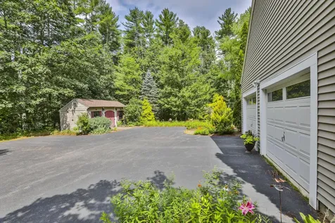 5 Heron Marsh Lane Brookline NH 03033