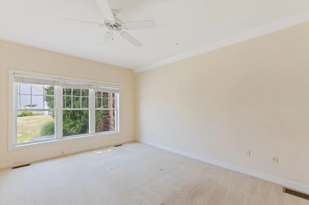10 Eastridge Drive Peterborough NH 03458