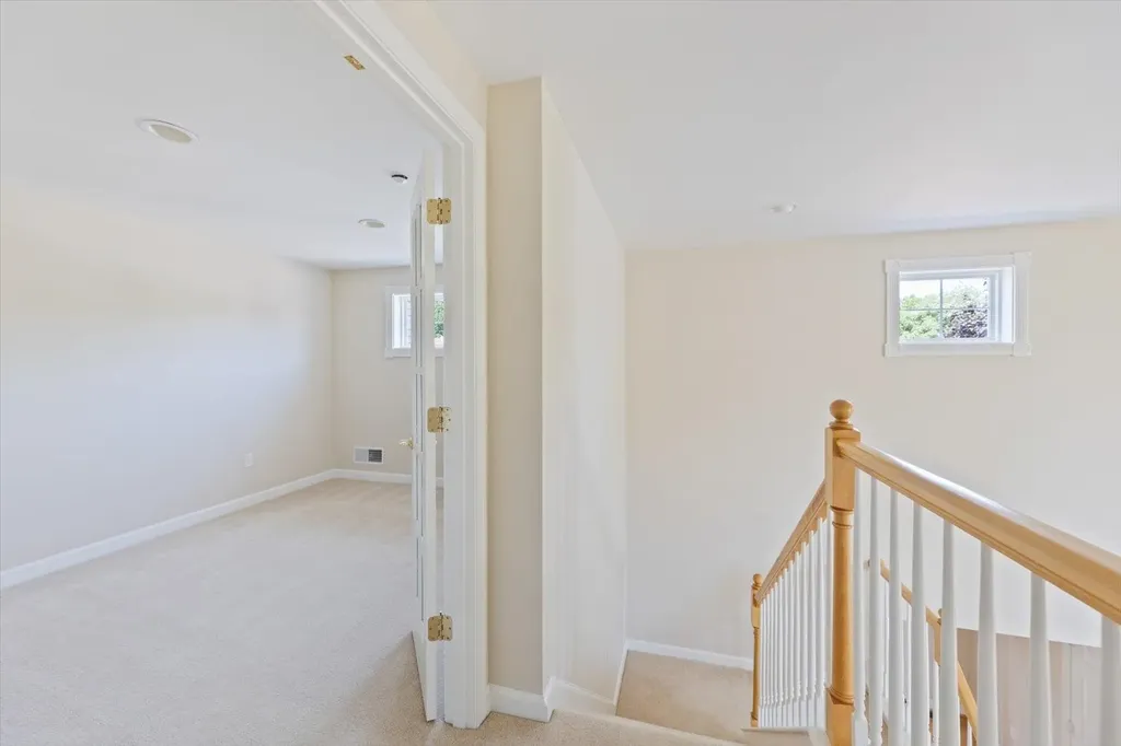 10 Eastridge Drive Peterborough NH 03458