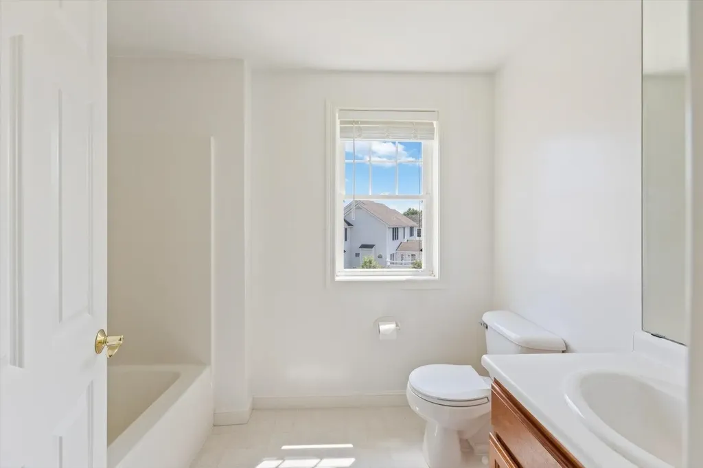 10 Eastridge Drive Peterborough NH 03458