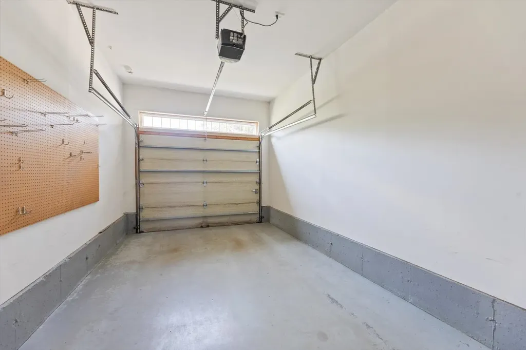 10 Eastridge Drive Peterborough NH 03458