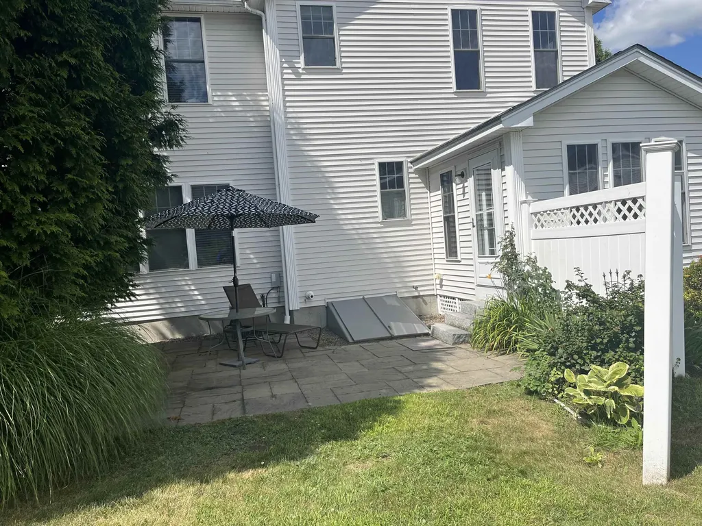 10 Eastridge Drive Peterborough NH 03458