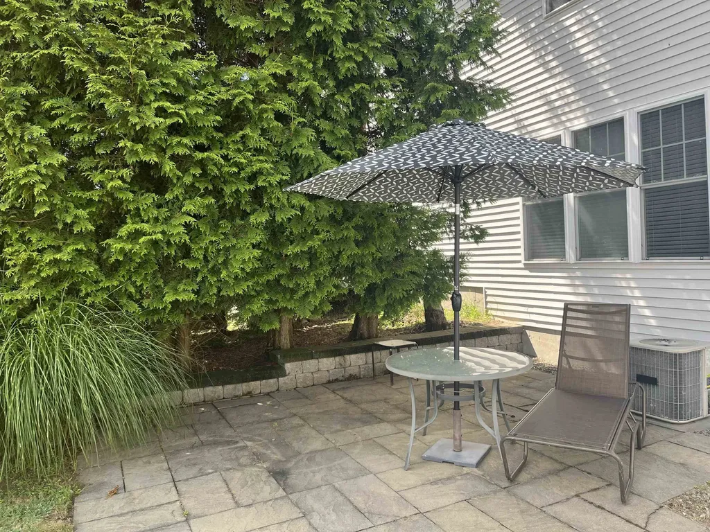 10 Eastridge Drive Peterborough NH 03458