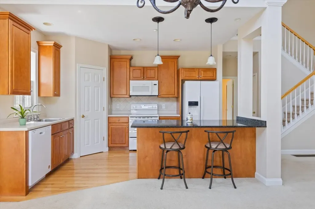 10 Eastridge Drive Peterborough NH 03458