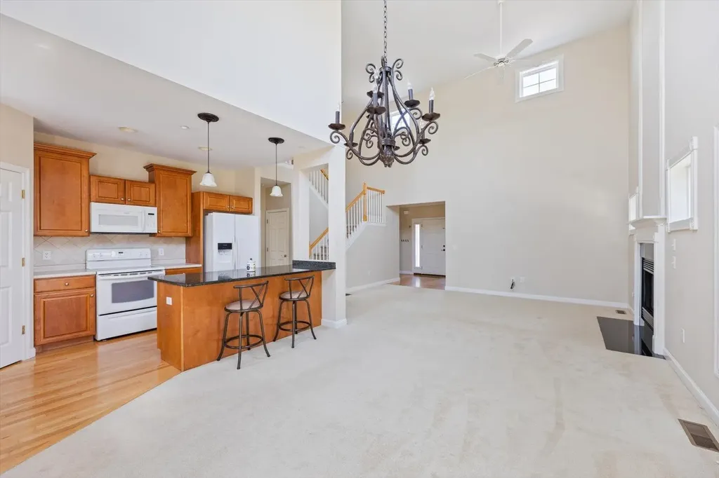 10 Eastridge Drive Peterborough NH 03458