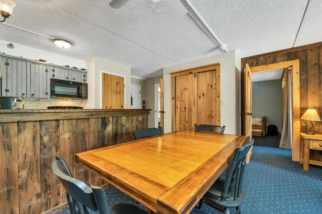 23 Black Bear Road Waterville Valley NH 03215