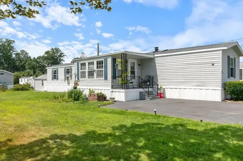 40 Hagop Road Salem NH 03079