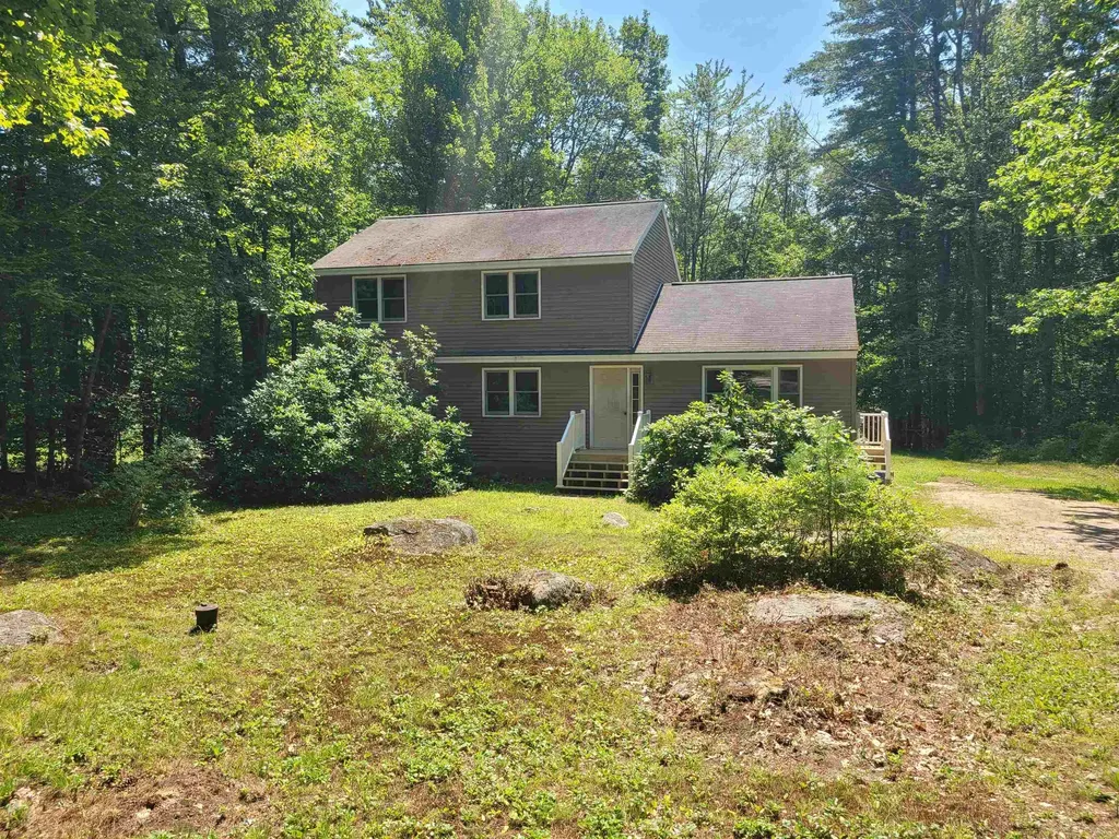 25 Meeting Hill Road Hillsborough NH 03244