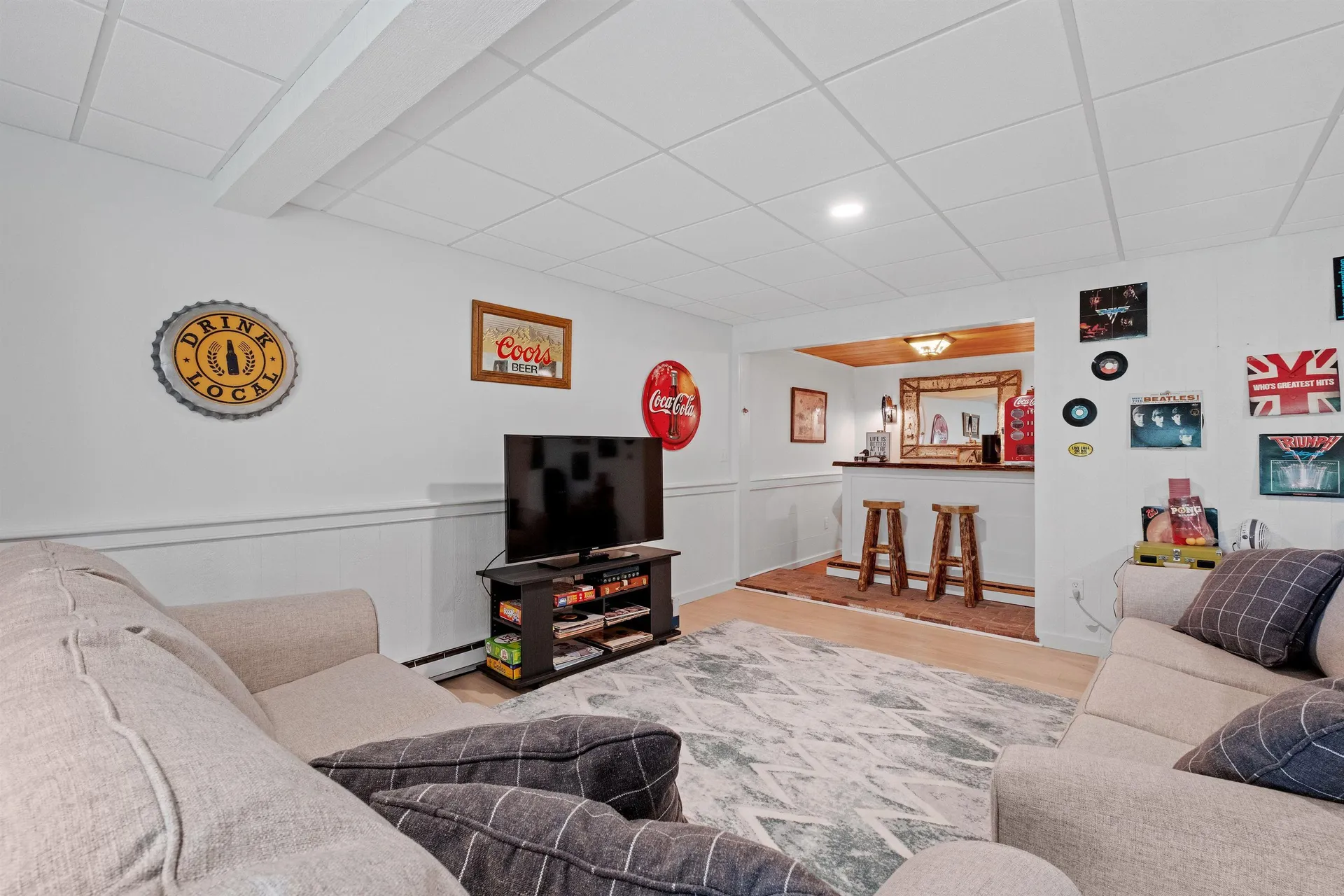 68 Governor Wentworth Highway Tuftonboro NH 03853