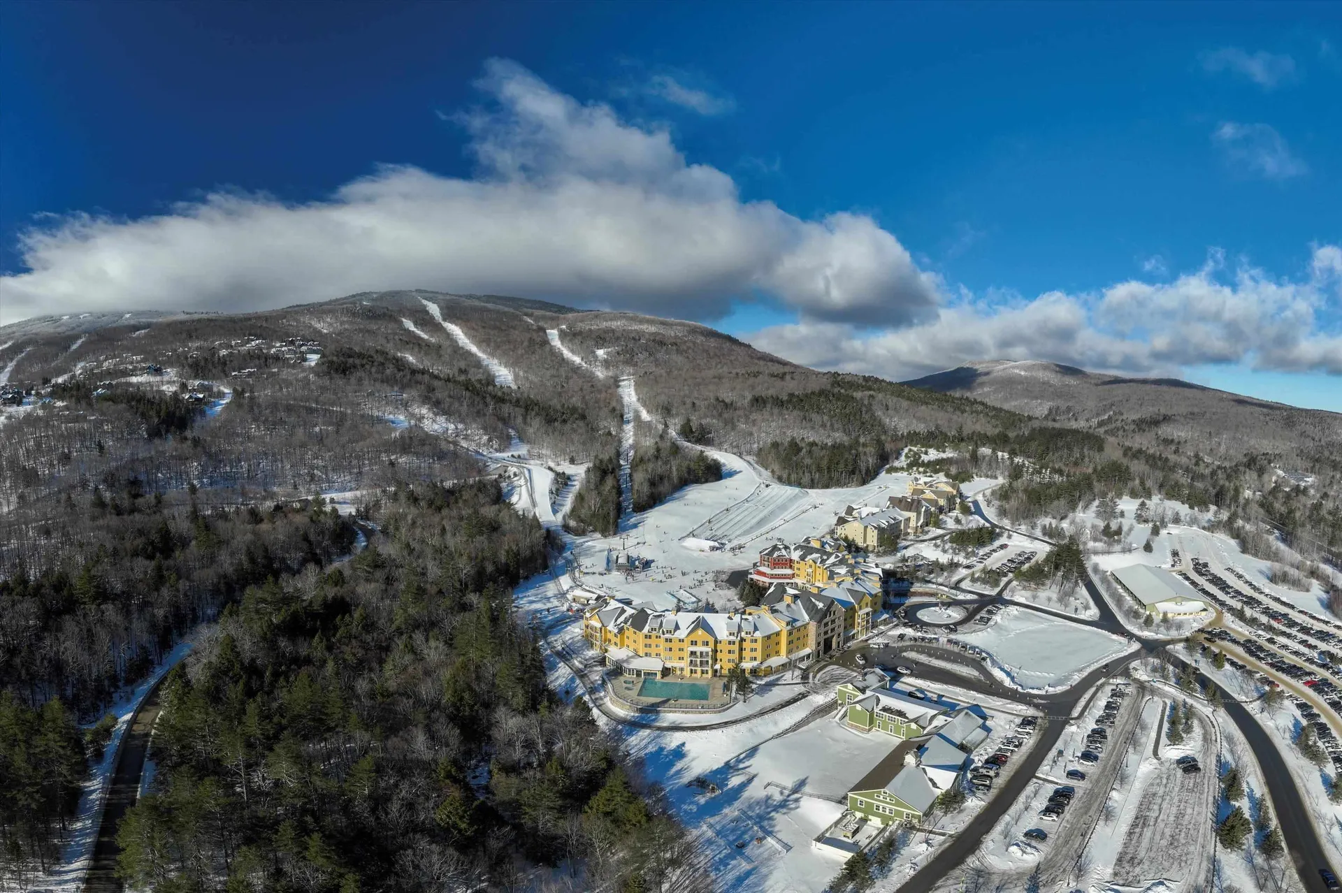 368/370 Qtr. I V Jackson Gore Inn Ludlow VT 05149