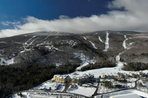 368/370 Qtr. I V Jackson Gore Inn Ludlow VT 05149