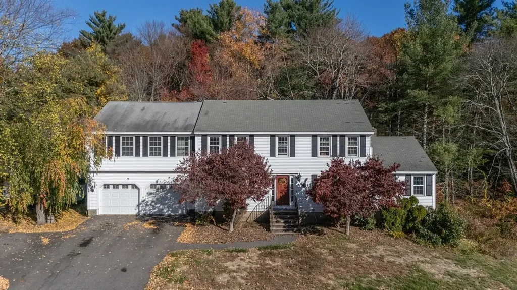 4 Elijah Hill Lane Londonderry NH 03053