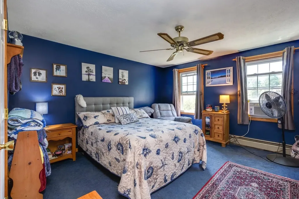 4 Elijah Hill Lane Londonderry NH 03053