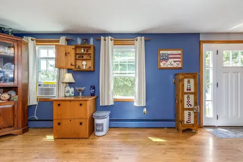 4 Elijah Hill Lane Londonderry NH 03053