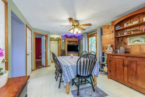 4 Elijah Hill Lane Londonderry NH 03053