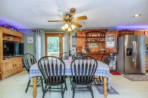 4 Elijah Hill Lane Londonderry NH 03053