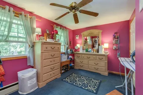 4 Elijah Hill Lane Londonderry NH 03053