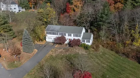 4 Elijah Hill Lane Londonderry NH 03053