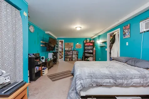 4 Elijah Hill Lane Londonderry NH 03053