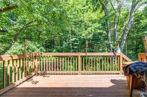 4 Elijah Hill Lane Londonderry NH 03053