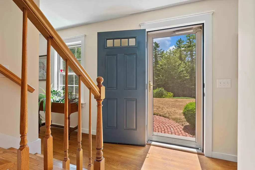 282 Brookside Drive New London NH 03257