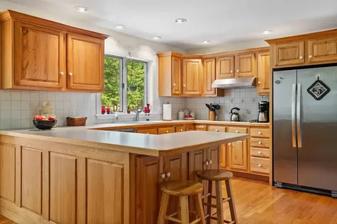 282 Brookside Drive New London NH 03257