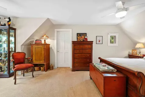 282 Brookside Drive New London NH 03257