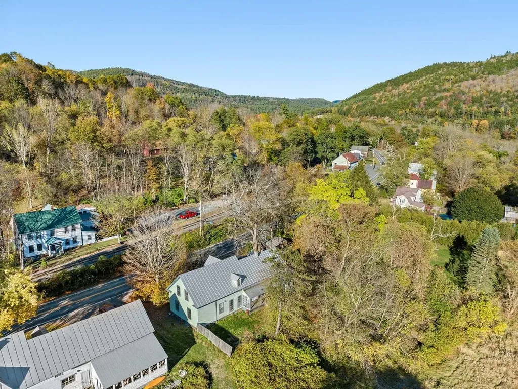 4457 Vt Route 14 Royalton VT 05068