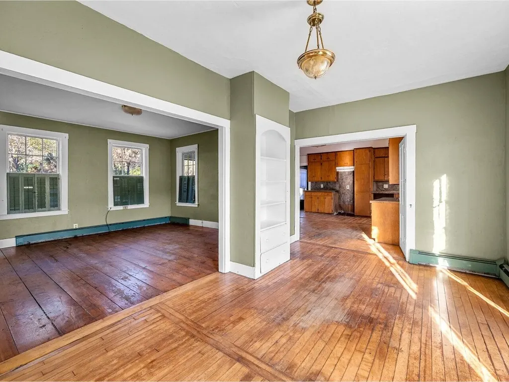 4457 Vt Route 14 Royalton VT 05068