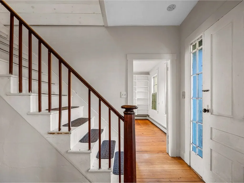 4457 Vt Route 14 Royalton VT 05068