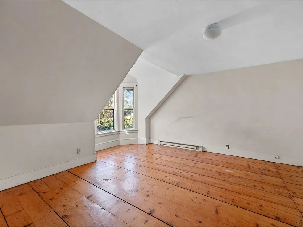 4457 Vt Route 14 Royalton VT 05068