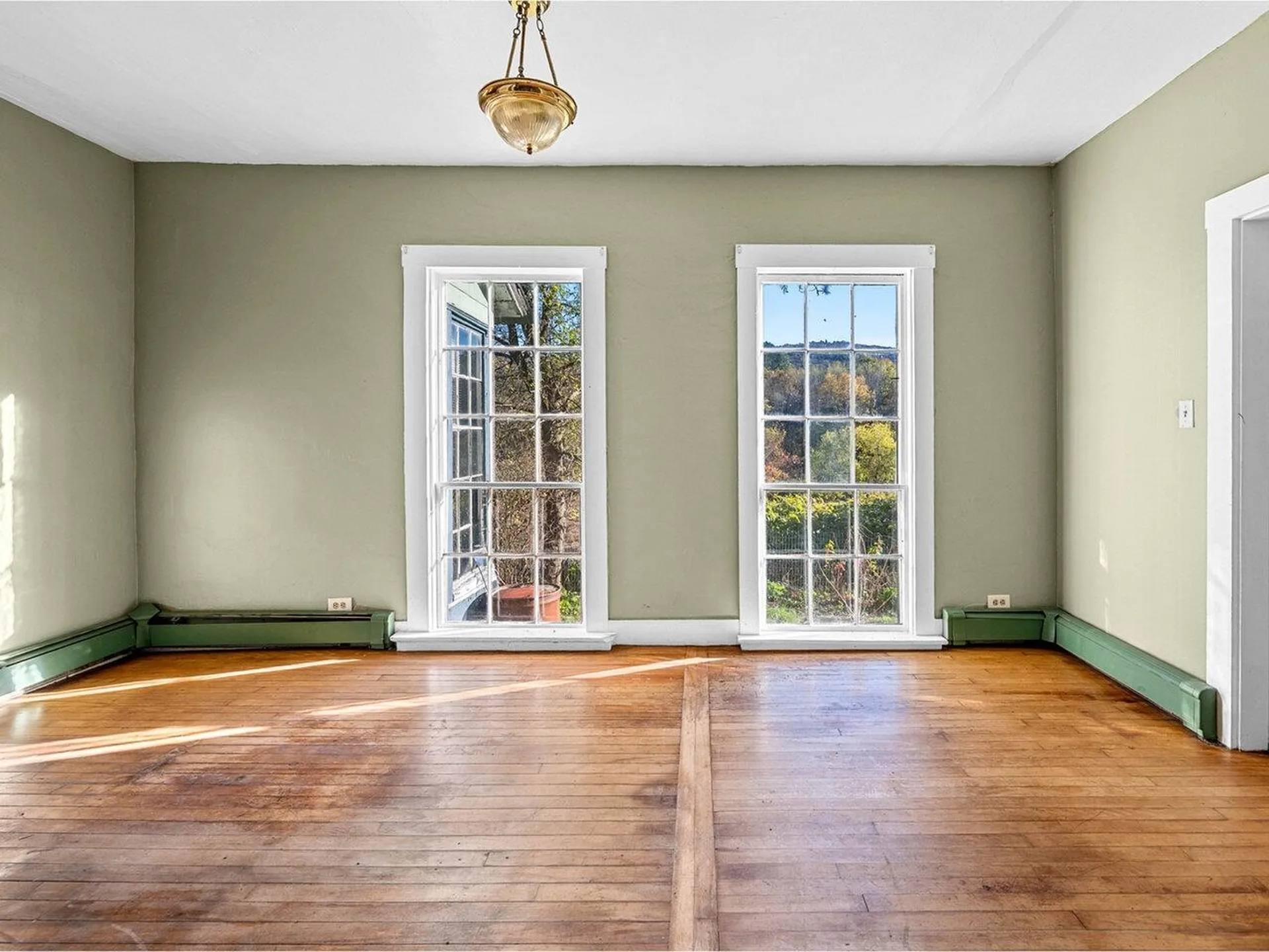 4457 Vt Route 14 Royalton VT 05068