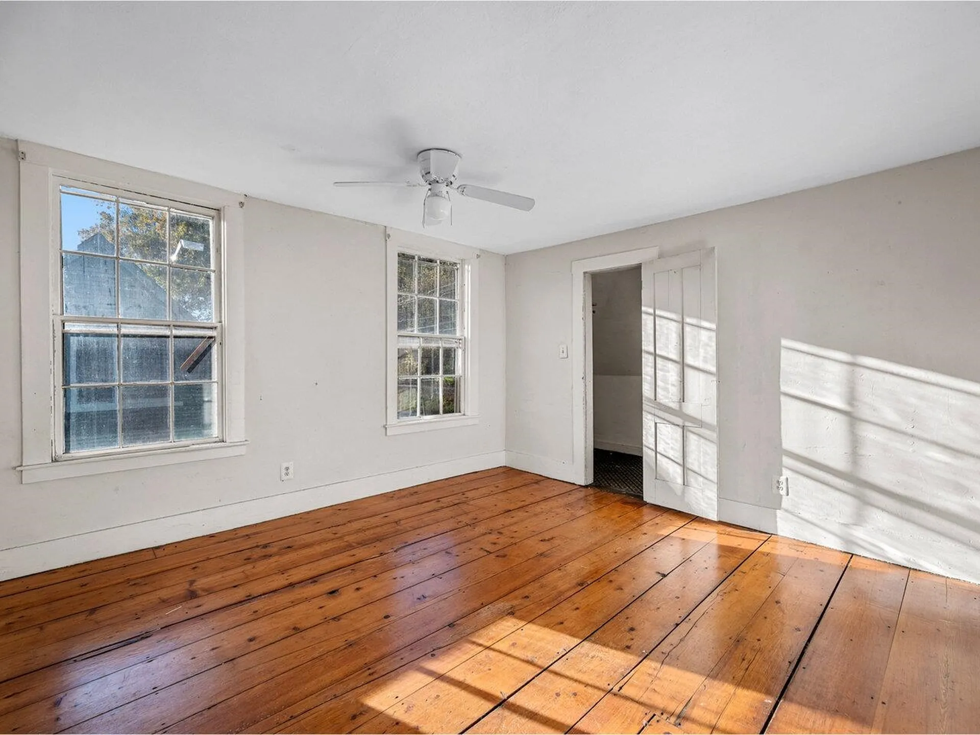 4457 Vt Route 14 Royalton VT 05068