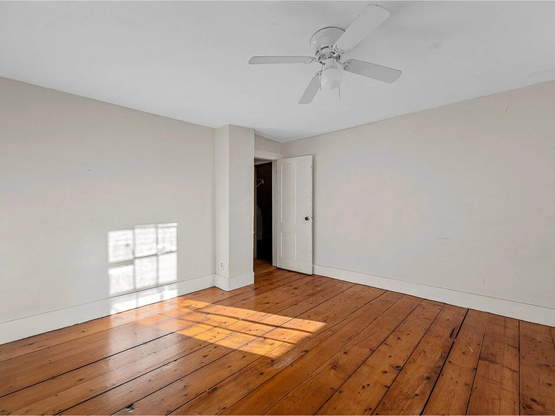 4457 Vt Route 14 Royalton VT 05068