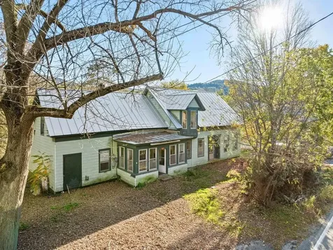 4457 Vt Route 14 Royalton VT 05068