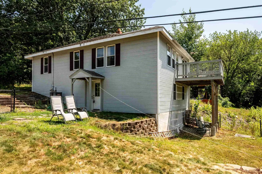 220 Chester Road Auburn NH 03032