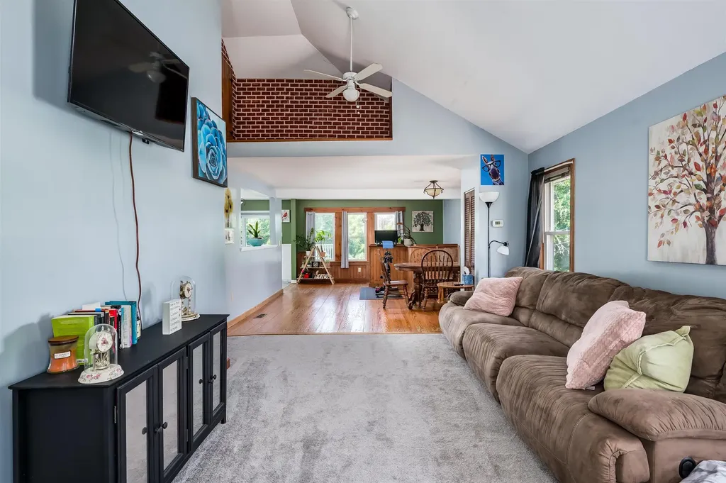 220 Chester Road Auburn NH 03032