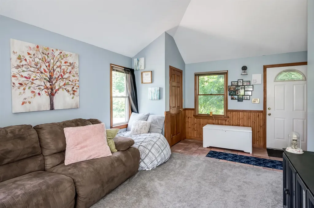 220 Chester Road Auburn NH 03032